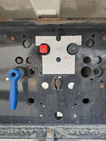 Schmitz Cargobull SKI 24