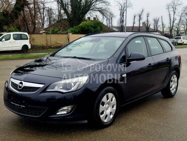 Opel Astra J 