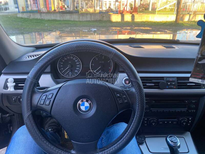 BMW 320 320D