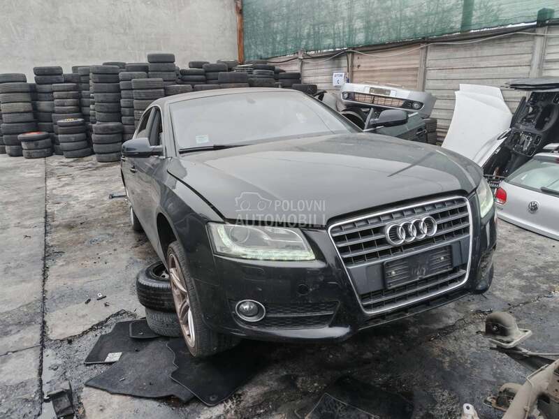 Audi A5 2010. god. -  kompletan auto u delovima