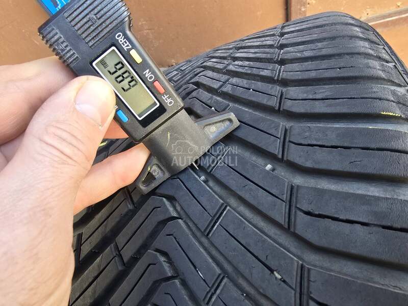 Continental 235/45 R17 Sve sezone