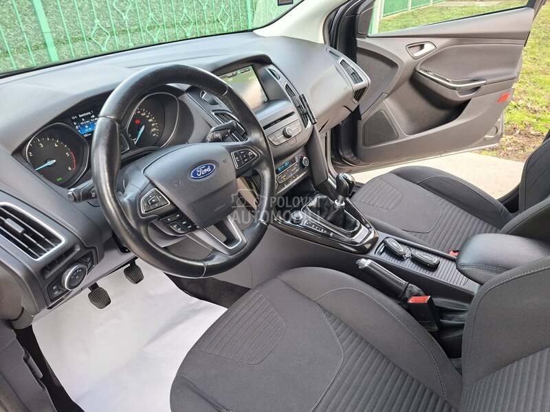 Ford Focus 2.0 TITANIUM