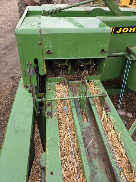 John Deere 342