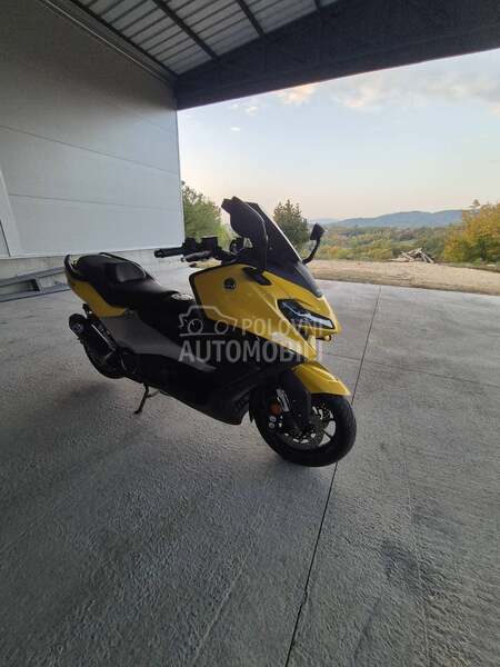 Yamaha T MAX