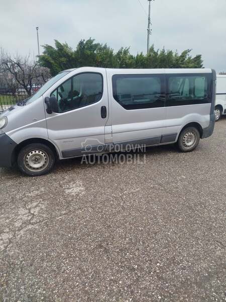 Renault Trafic LONG