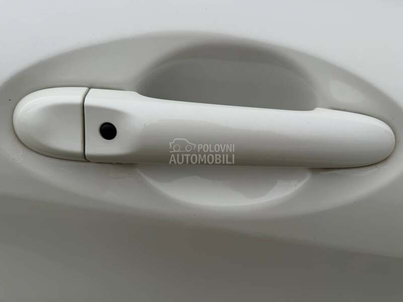 Nissan Note 1.2 b TEKNA