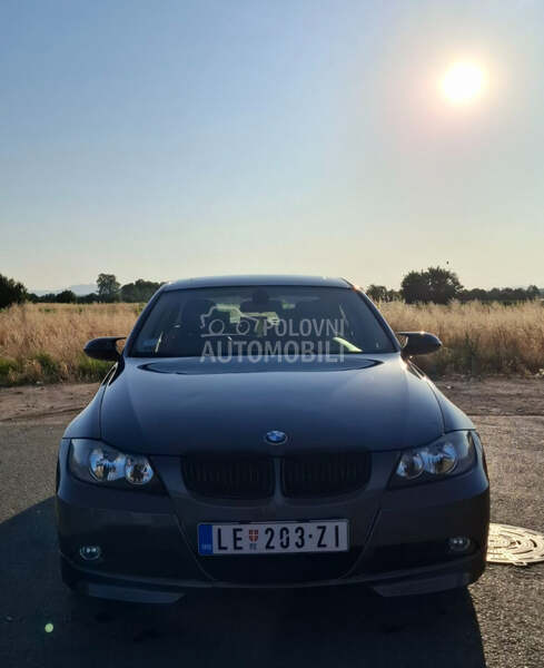 BMW 320 