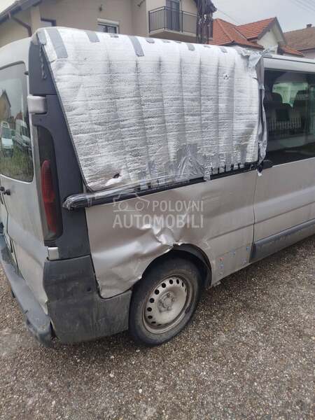 Renault Trafic Long1.9dci