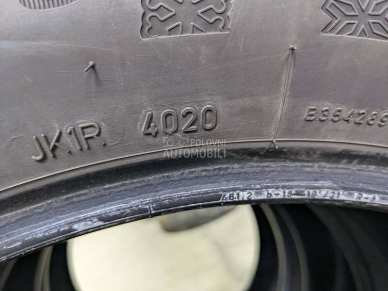 Dunlop 245/50 R18 Zimska