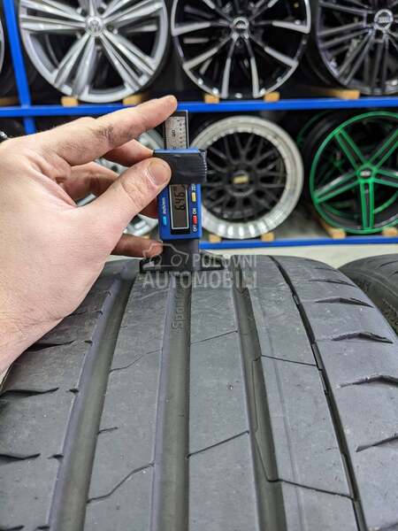 Continental 225/30 R20 Letnja