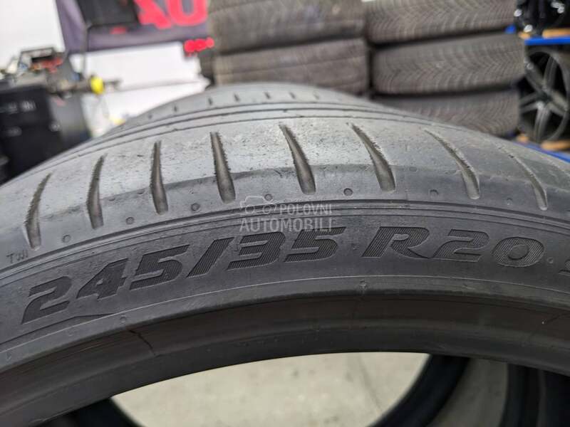 Pirelli 245/35 R20 Letnja