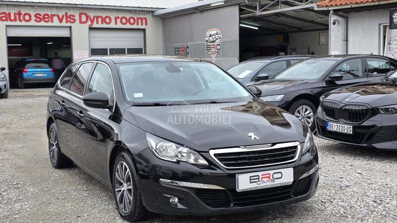 Peugeot 308 1560