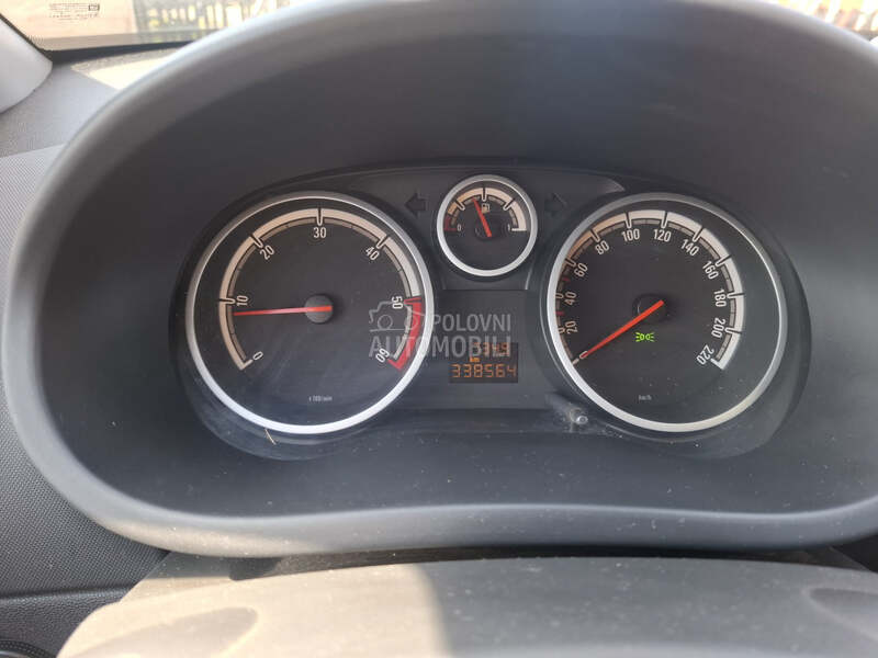 Opel Corsa D 