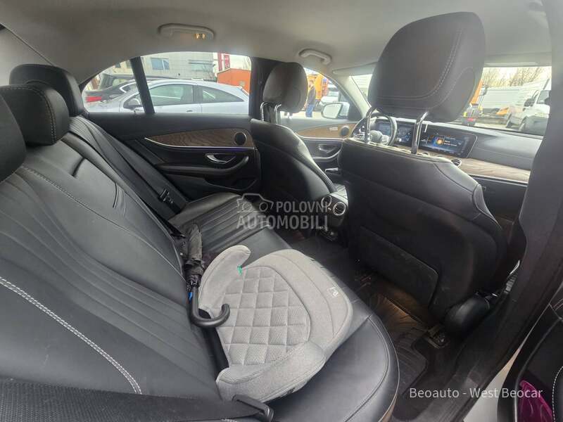 Mercedes Benz E 220 E220D 4MATIC