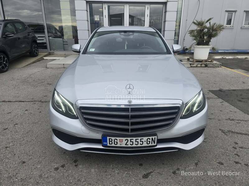 Mercedes Benz E 220 E220D 4MATIC