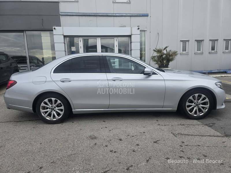 Mercedes Benz E 220 E220D 4MATIC