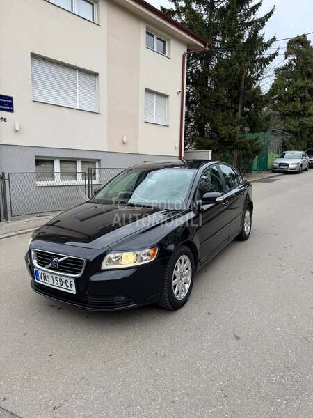 Volvo S40 