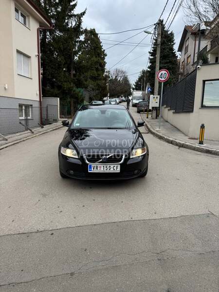 Volvo S40 