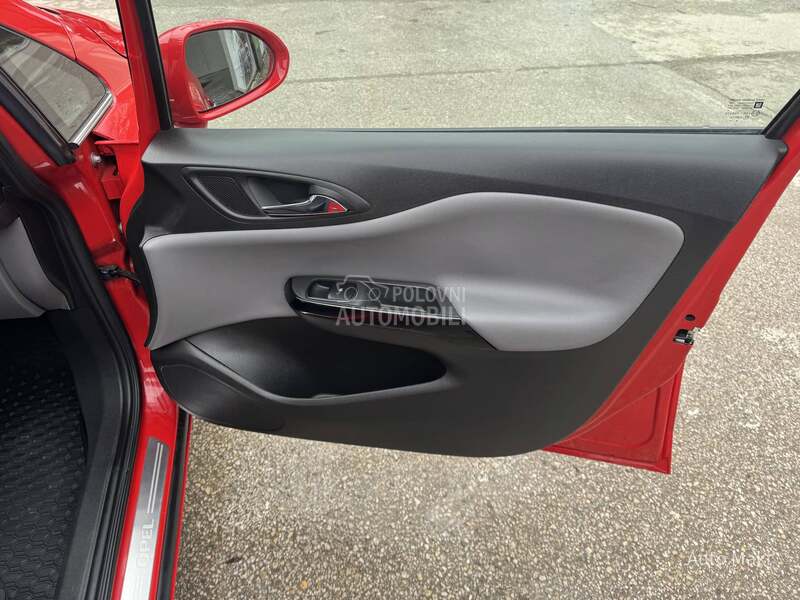 Opel Corsa E 1.0 turbo ECOTEC