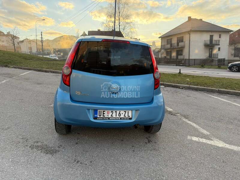 Opel Agila 