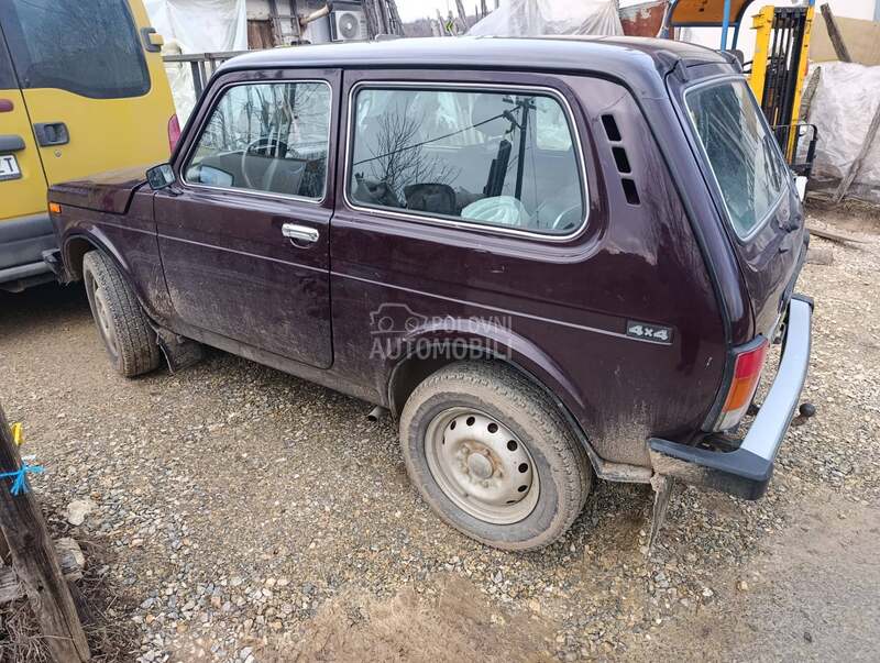 Lada Niva 