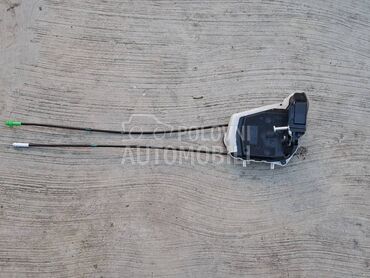 zad.leva unut.brava za Toyota Yaris od 2012. do 2016. god.