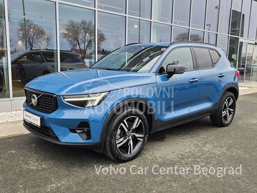 Volvo XC40 B3 PLUS DARK