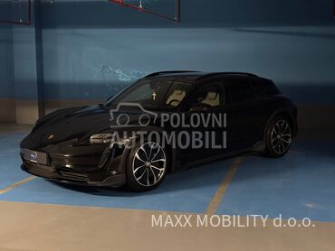 Porsche Taycan 4 cross turismo