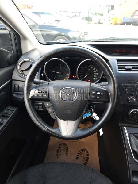 Mazda 5 