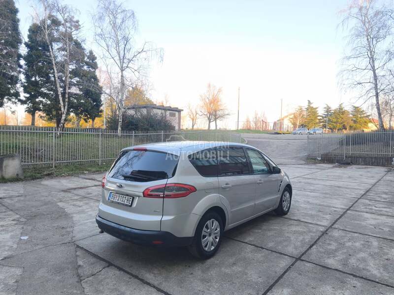 Ford S-Max 