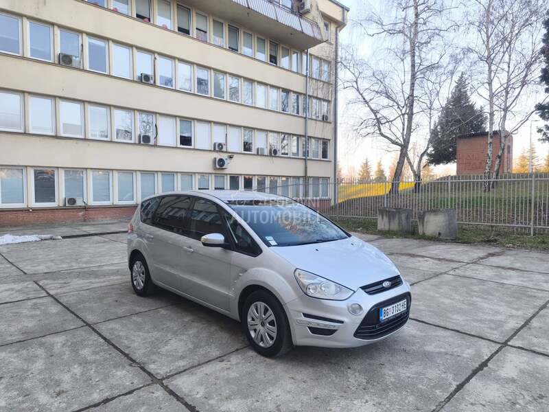 Ford S-Max 