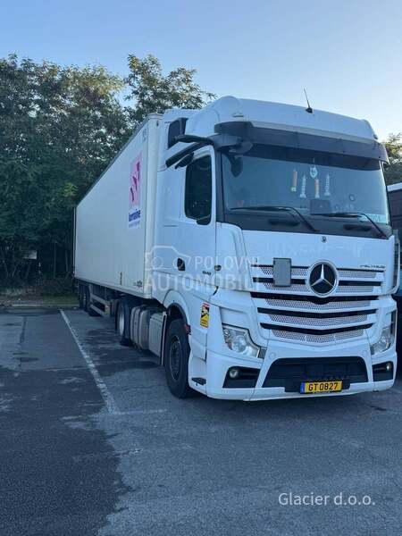 Mercedes Benz 1848 BIG SPACE