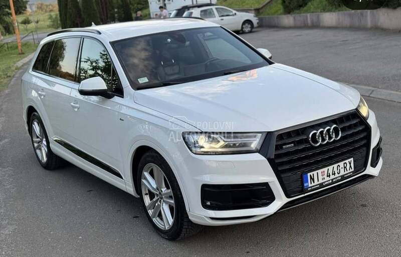 Audi Q7 