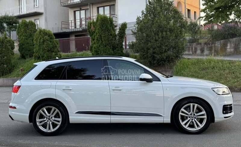 Audi Q7 