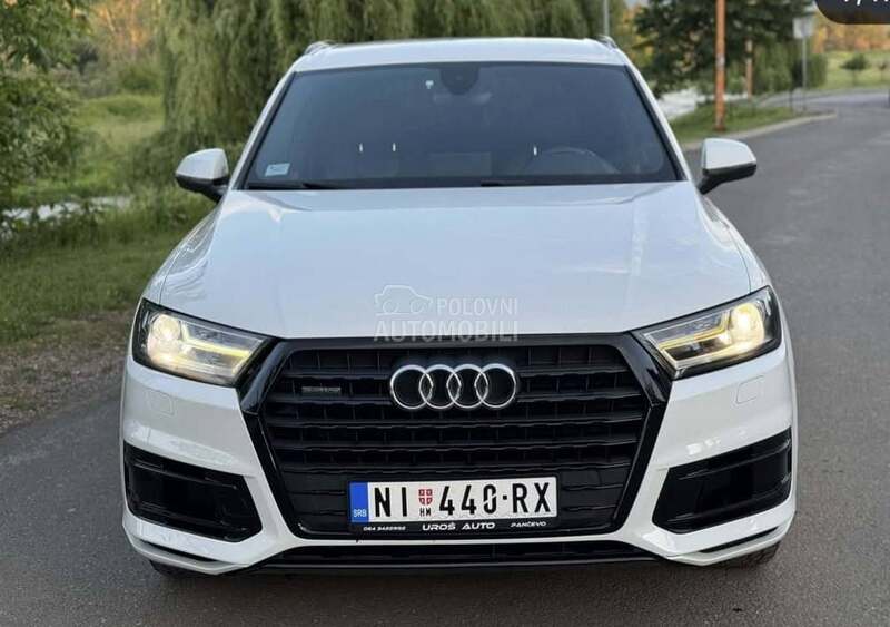Audi Q7 