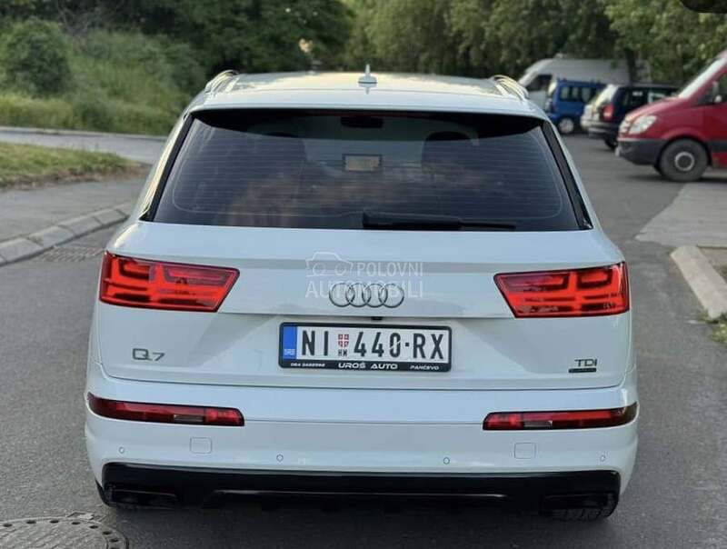 Audi Q7 