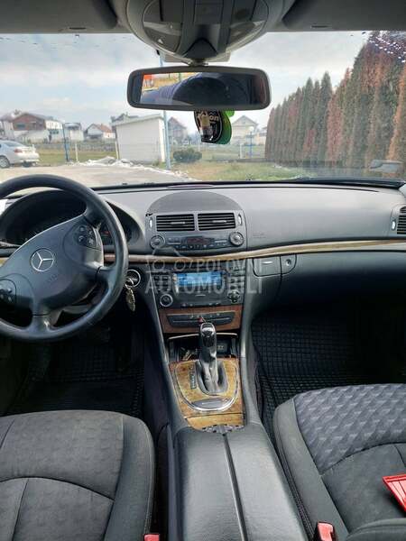 Mercedes Benz E 320 