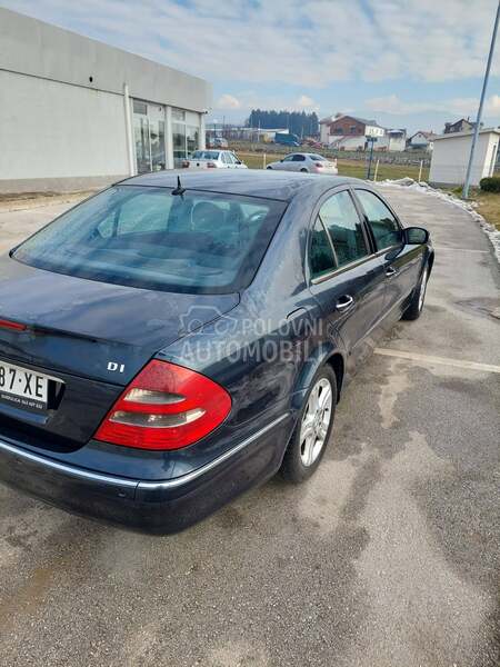 Mercedes Benz E 320 