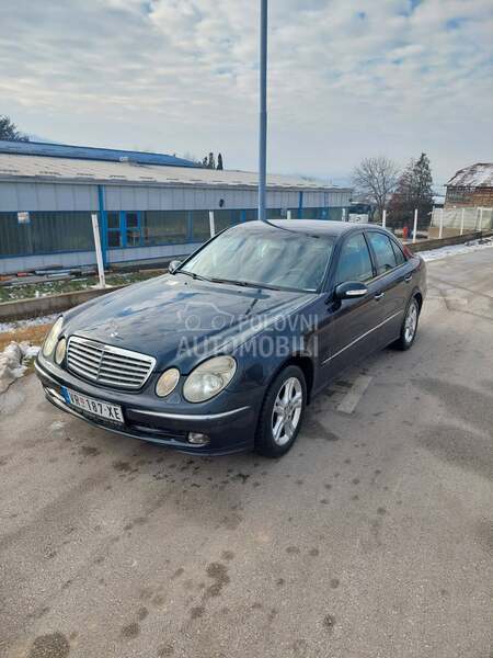 Mercedes Benz E 320 