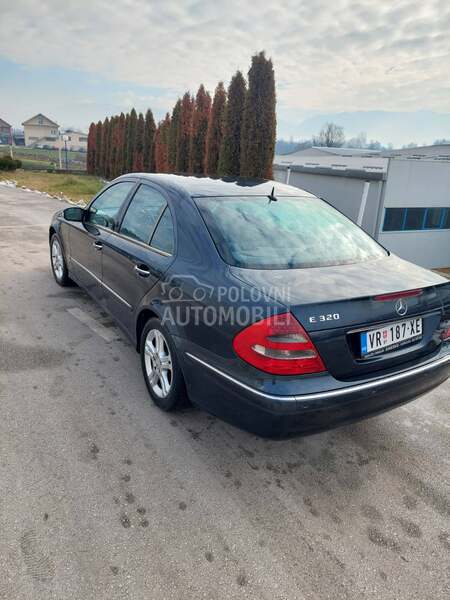 Mercedes Benz E 320 