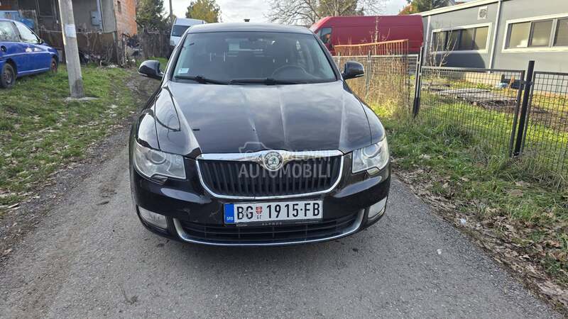 Škoda Superb 