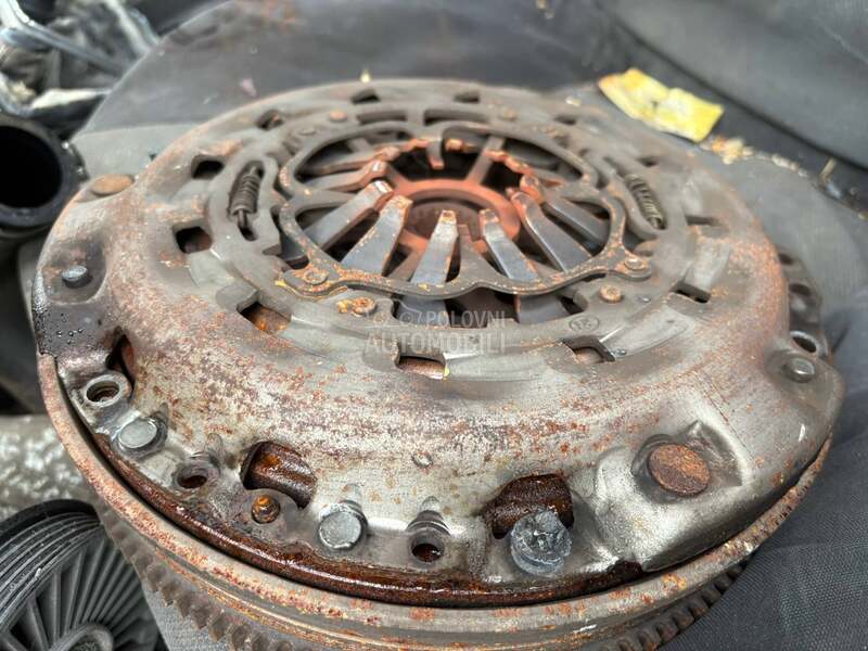 Plivajuci zamajac 2,0 dti