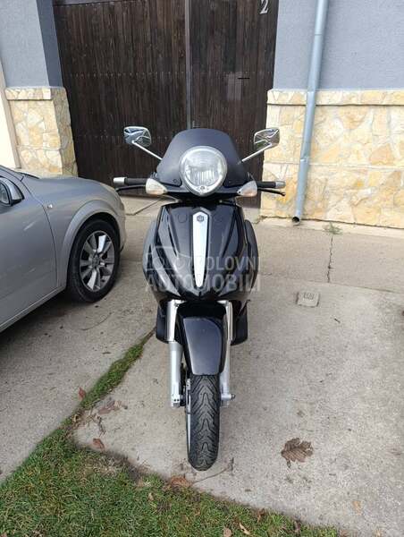 Piaggio Beverly