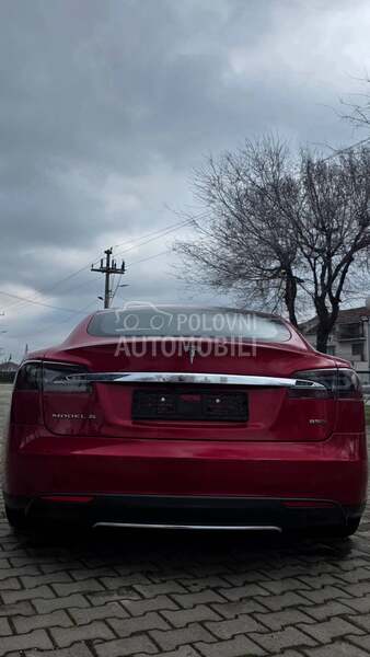 Tesla Model S S85D - 4x4 - MCU2