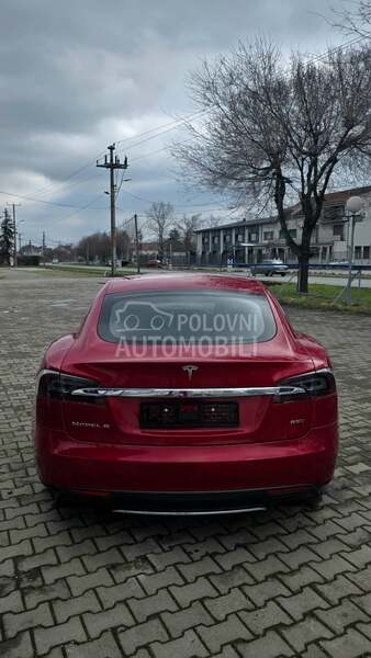 Tesla Model S S85D - 4x4 - MCU2