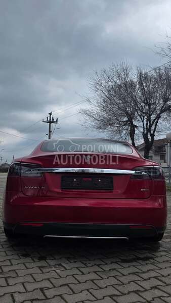 Tesla Model S S85D - 4x4 - MCU2