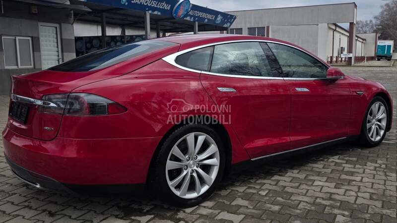 Tesla Model S S85D - 4x4 - MCU2