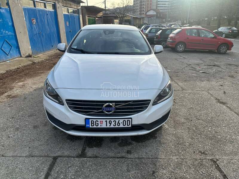 Volvo V60 