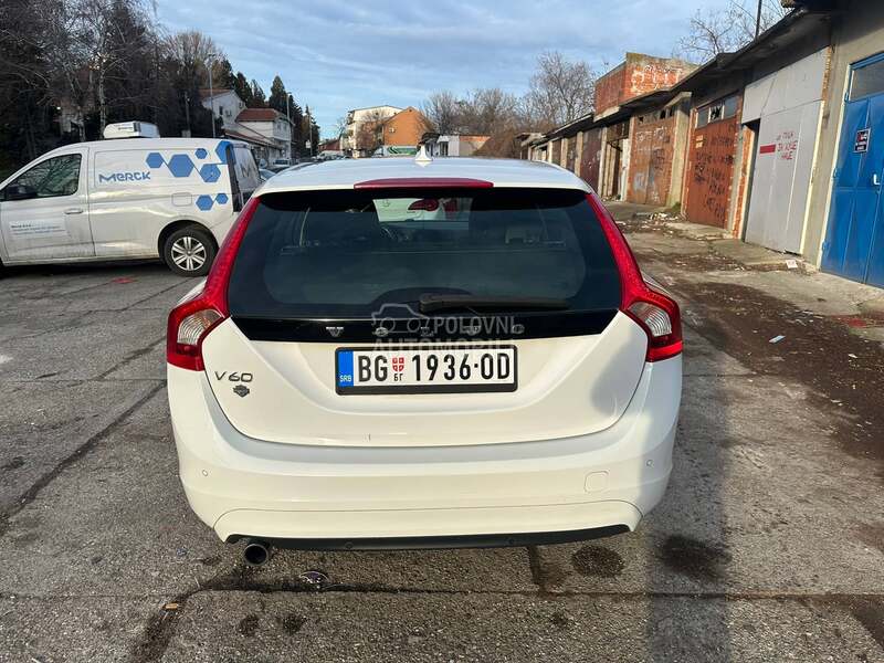 Volvo V60 