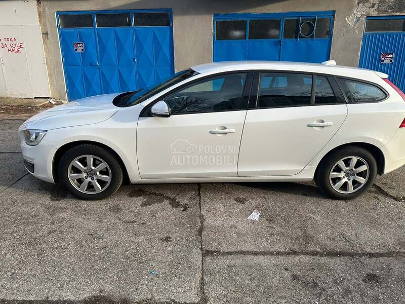 Volvo V60 